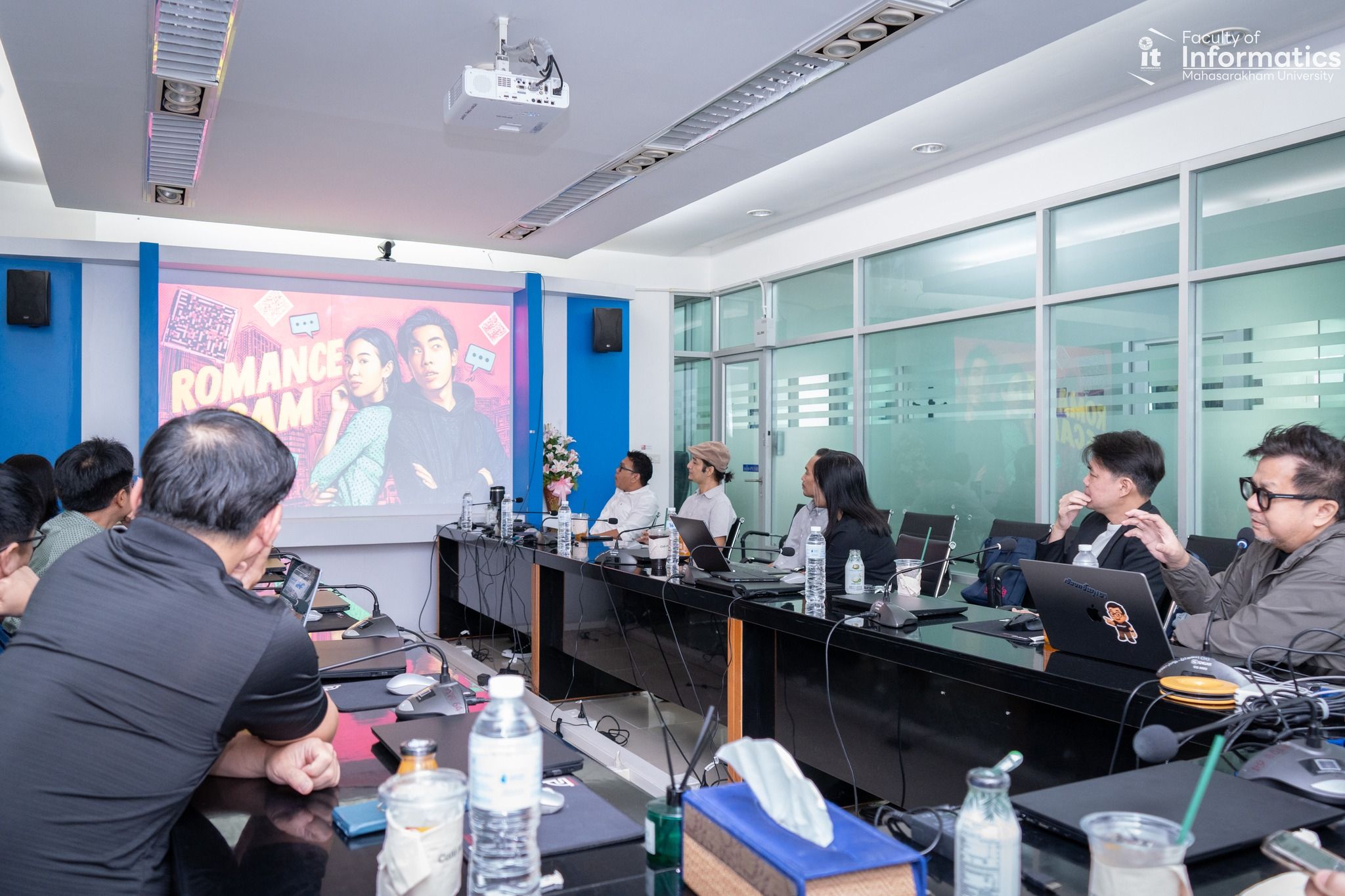 ปรัชญา ปิ่นแก้ว09.jpg