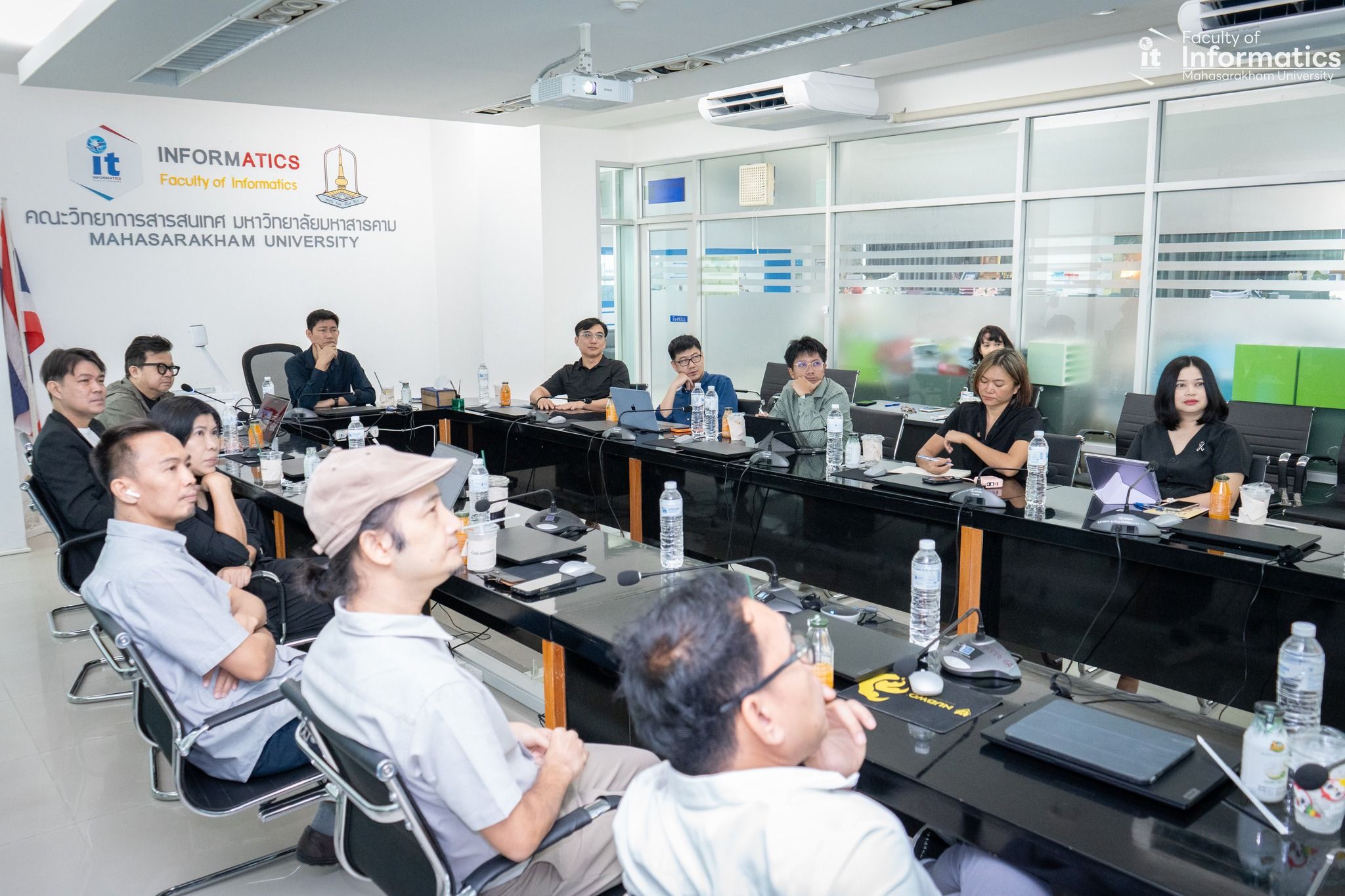 ปรัชญา ปิ่นแก้ว10.jpg