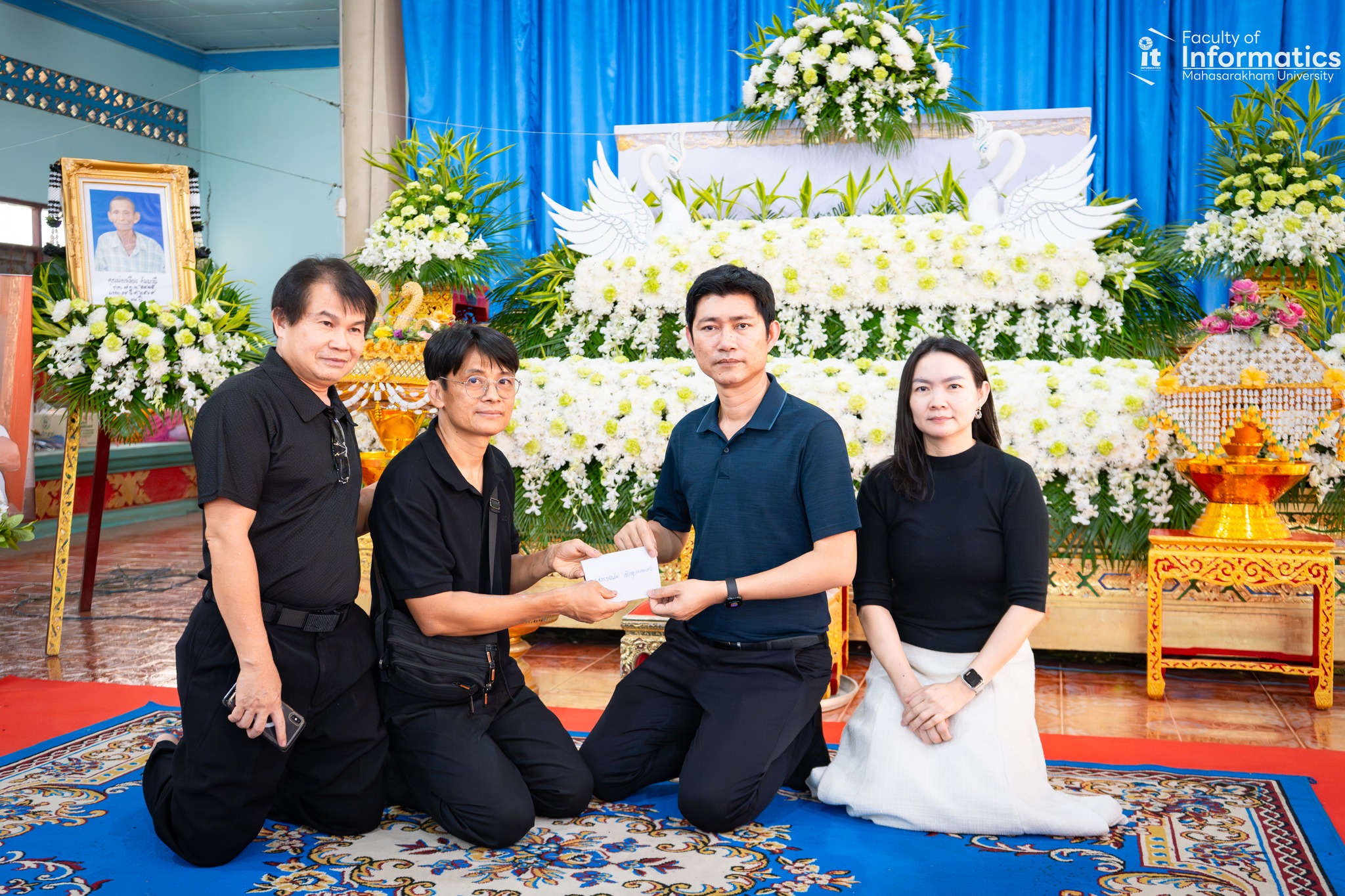  คณะวิทยาการสารสนเทศ ร่วมพิธีสวดพระอภิธรรม นายเฉลียง คุ้มมะณี  ซึ่งเป็นบิดาของ รองศาสตราจารย์ ดร.สุชาติ คุ้มมะณี อาจารย์ประจำภาควิชาวิทยาการคอมพิวเตอร์