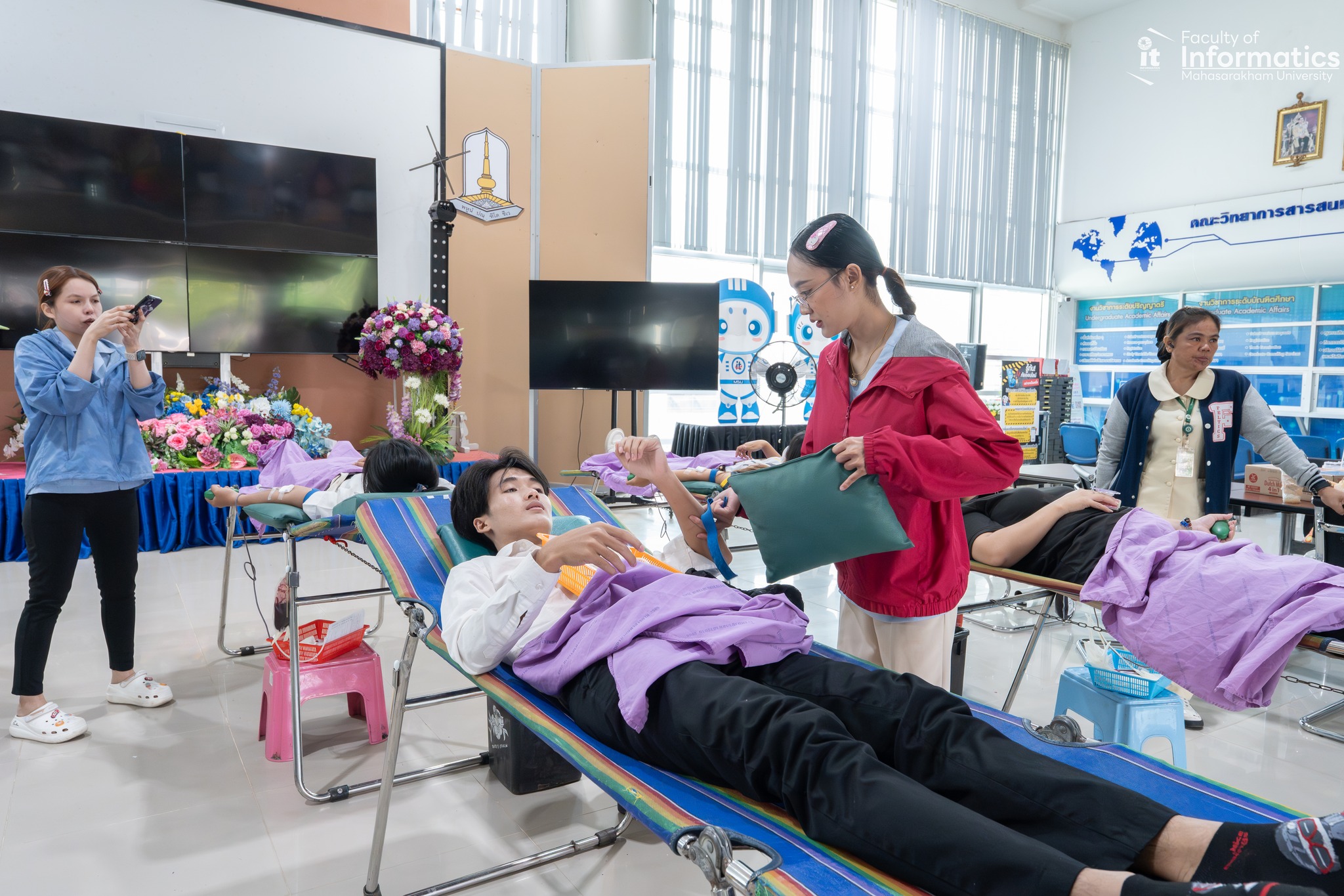 คณะวิทยาการสารสนเทศ มหาวิทยาลัยมหาสารคาม ร่วมกับเหล่ากาชาดจังหวัดมหาสารคามจัดกิจกรรมรับบริจาคโลหิต