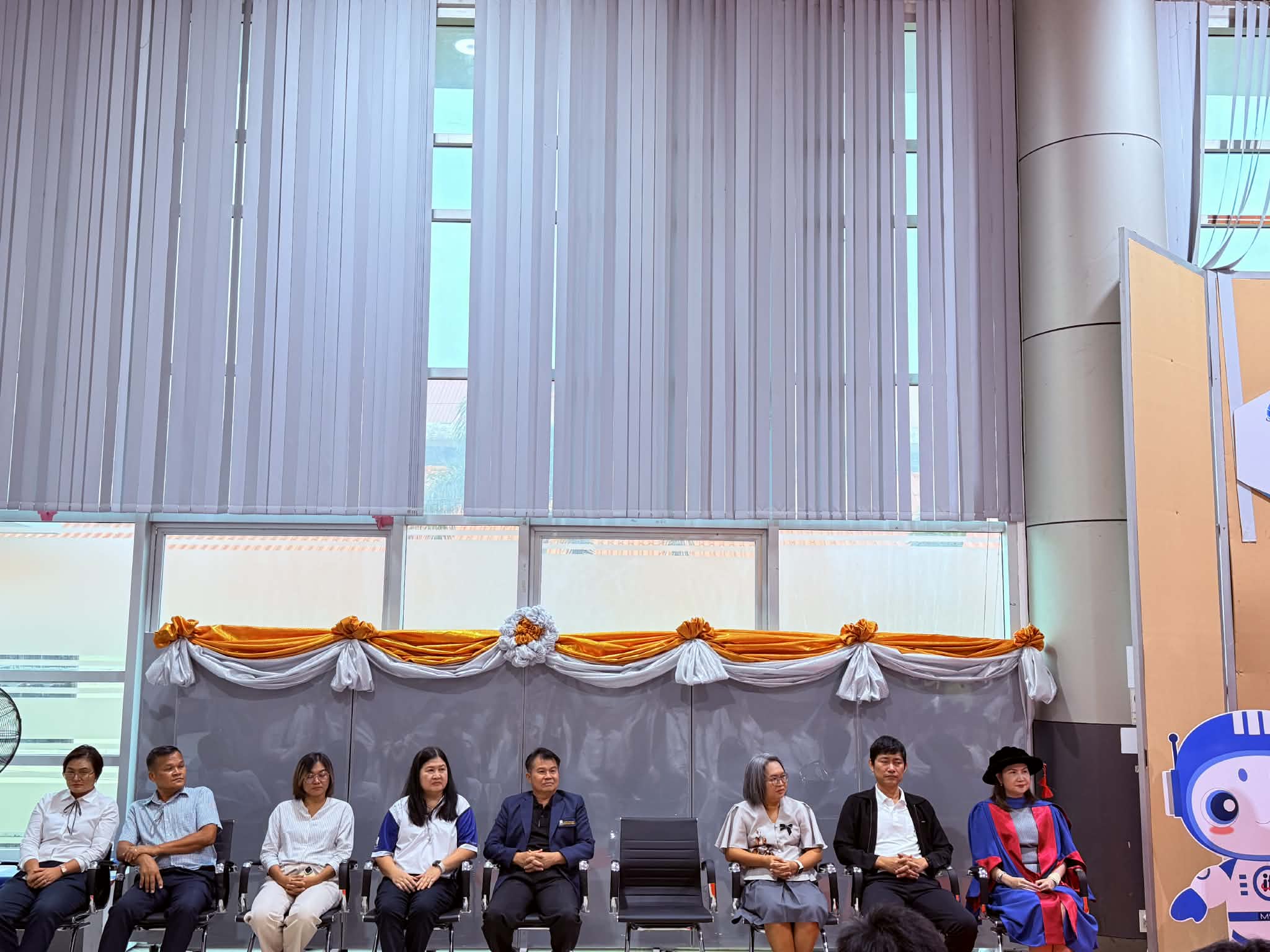 คณะวิทยาการสารสนเทศ ขอแสดงความยินดีกับบัณฑิต มหาบัณฑิต และดุษฎีบัณฑิต ในพิธีซ้อมรับพระราชทานปริญญาบัตร ประจำปีการศึกษา 2567