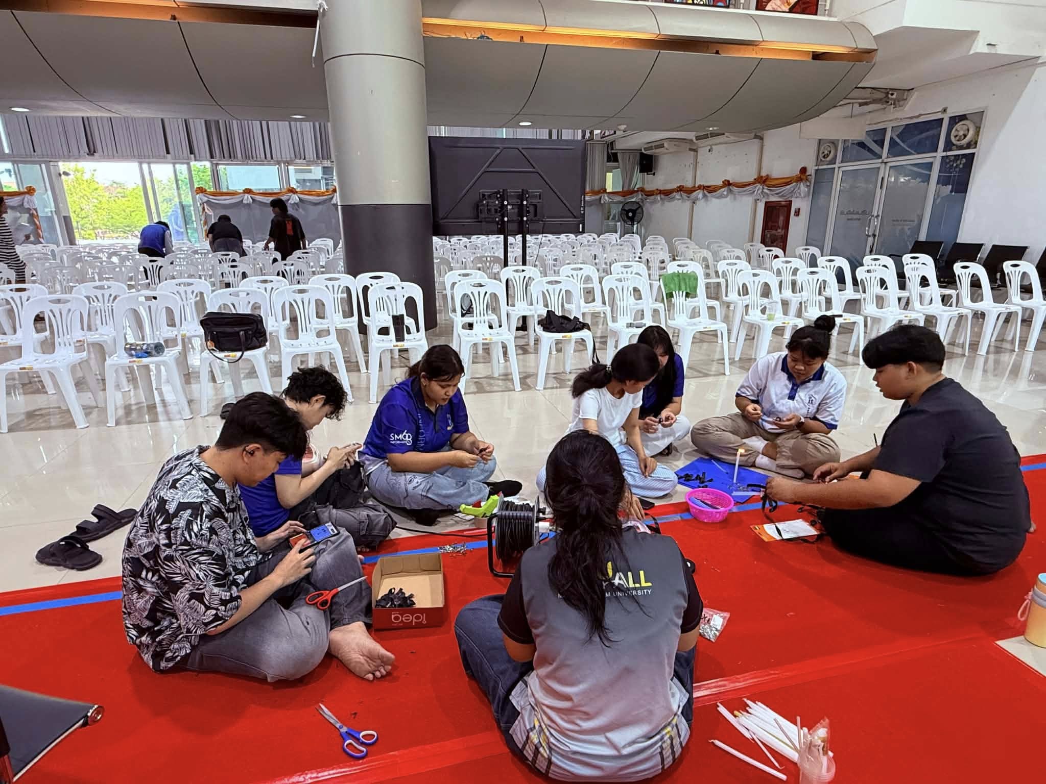 ปรับปรุงภูมิทัศน์เพื่อสร้างบรรยากาศต้อนรับผู้สำเร็จการศึกษาในระหว่างการฝึกซ้อม วันที่ 24 – 25 เมษายน 2569